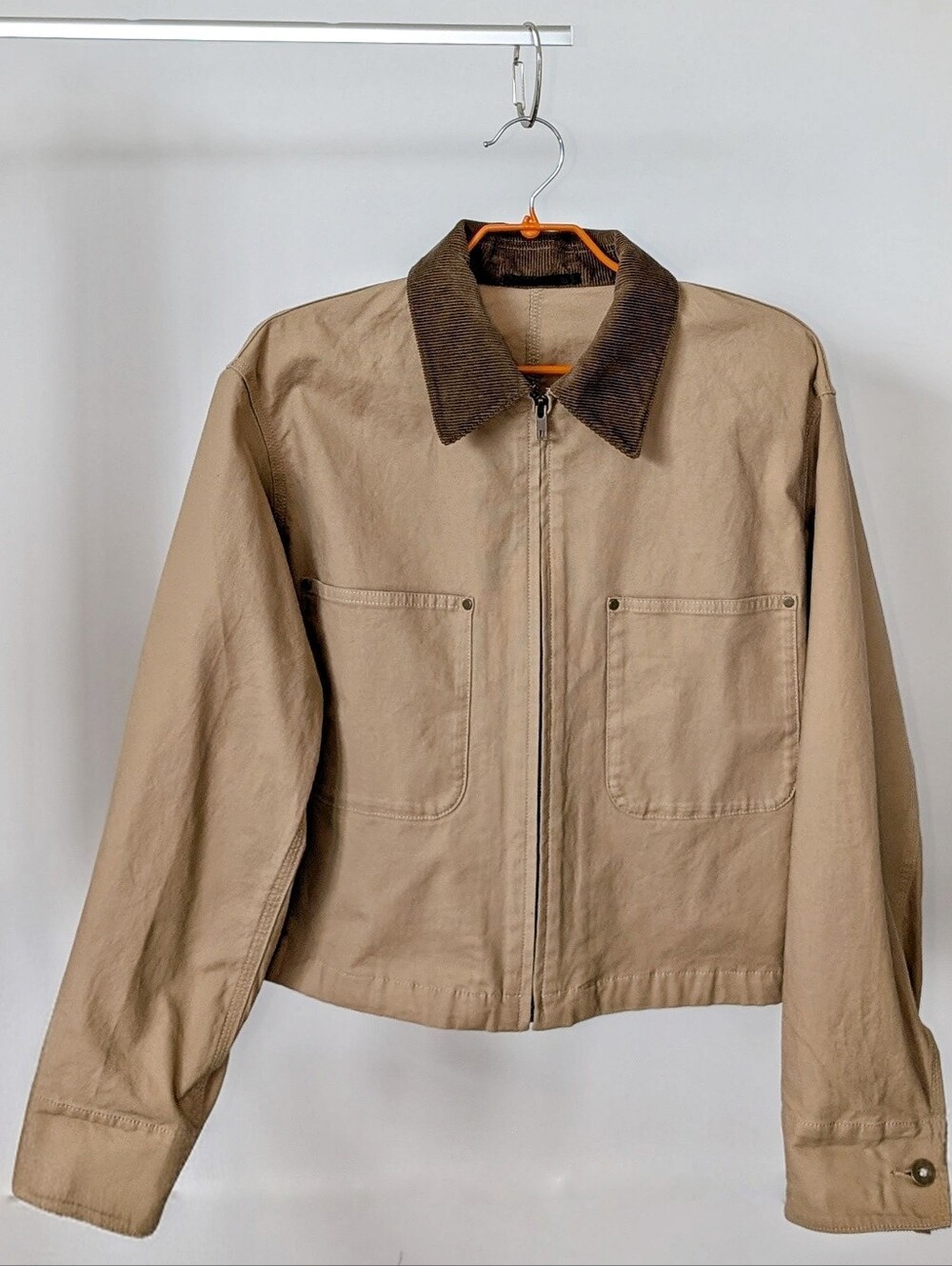 Zip-Up Short Jacket - Picture 2 of 9